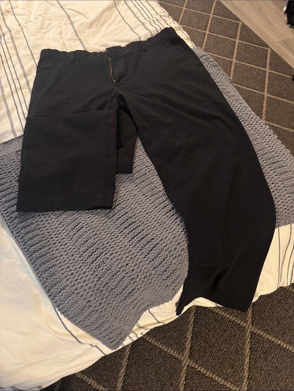 Men’s: Dockers Classic Fit Pants in Black (36/32)